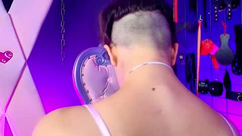 Snapshot of bela_sophie_ chatting on October 23, 7:04 pm bela_sophie_ online show from October 23, 7:04 pm