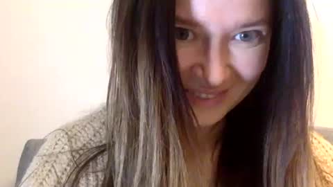 Snapshot of belajulia chatting on September 28, 6:17 pm belajulia online show from September 28, 6:17 pm