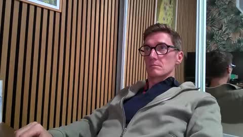 SexFriendFrance online show from January 18, 8:07 pm