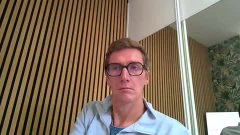 SexFriendFrance online show from September 29, 9:30 am