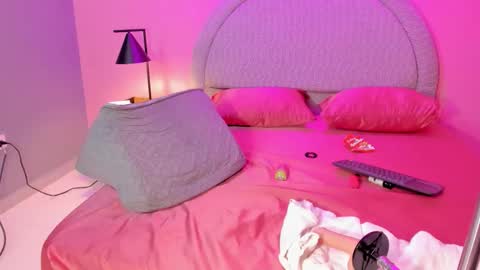 Bella online show from January 19, 4:55 am