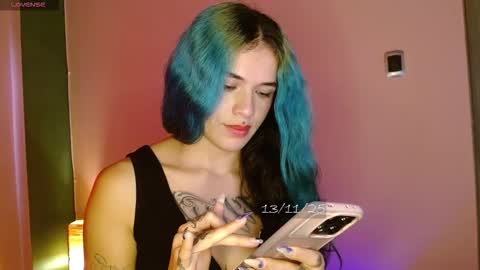   online show from November 13, 4:31 pm