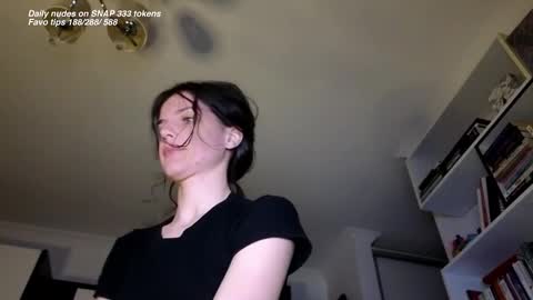 Alicia Belvedere online show from December 6, 2:55 pm