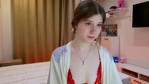 Bella online show from February 28, 5:39 pm