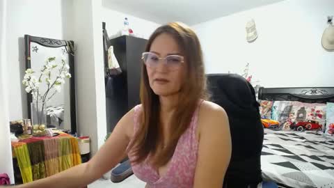 Bella online show from February 4, 7:11 pm