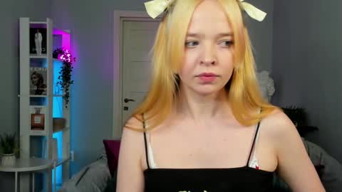 bella online show from February 13, 6:05 pm