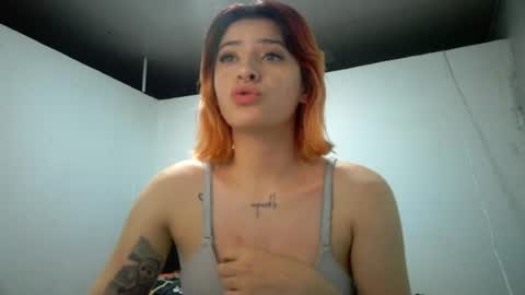 bella_thorne1999 online show from August 10, 3:55 am