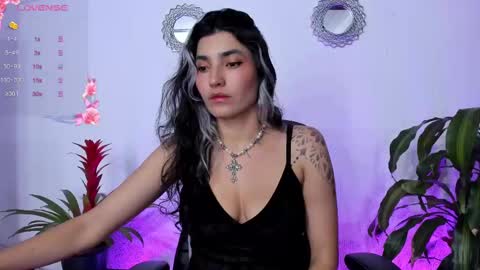 Bella online show from March 8, 11:28 pm