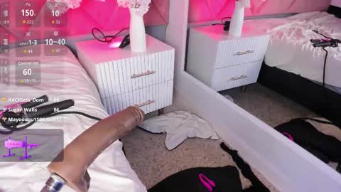 Bella online show from November 17, 2:52 pm