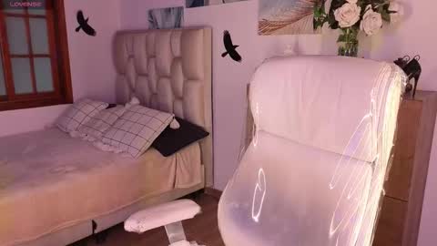 Bella  online show from November 17, 11:13 am