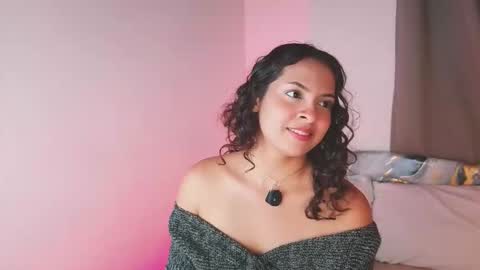 Snapshot of bellabeth_ chatting on October 17, 6:39 am Betsy online show from October 17, 6:39 am