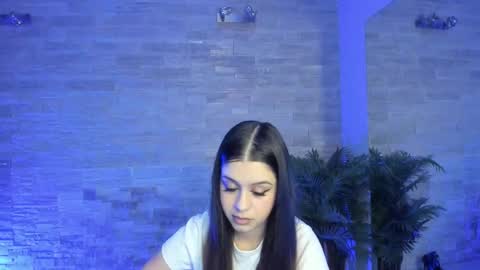 BellaNoir  online show from December 2, 5:59 am