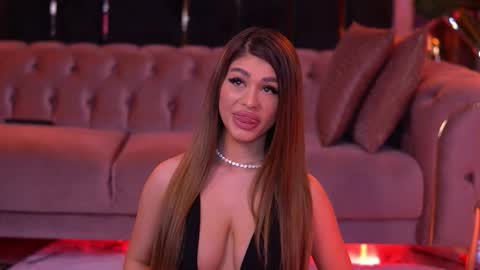 Bella online show from February 22, 8:00 pm