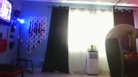 Bellaskeykeeper online show from April 22, 6:48 pm