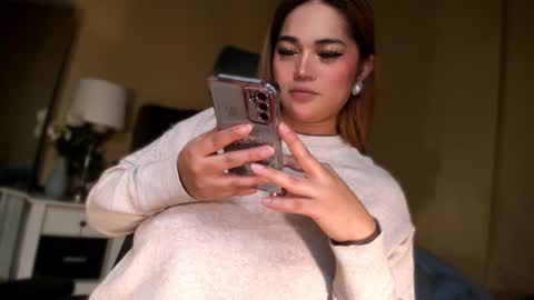 BELLA JONES online show from May 27, 7:27 am