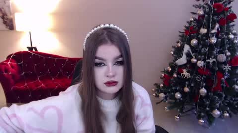 BellaVeller online show from December 28, 7:00 am