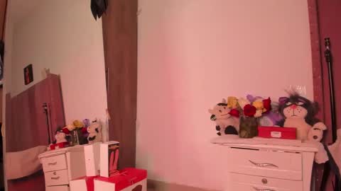 Bella online show from February 21, 10:15 pm