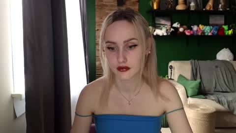 Belle online show from October 4, 4:10 am