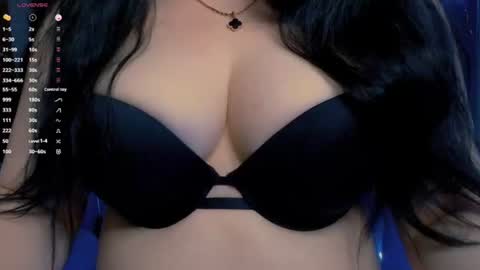 Hello I am kind friendly and cute girl online show from July 23, 11:13 pm