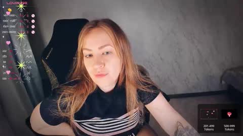 Your Annabelle Wolf  online show from September 19, 6:33 pm