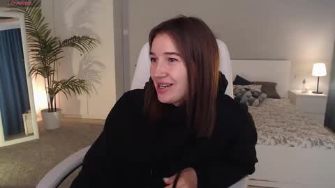 Bella online show from September 19, 1:10 am