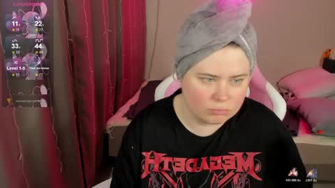 LinaBoo online show from April 2, 5:59 am