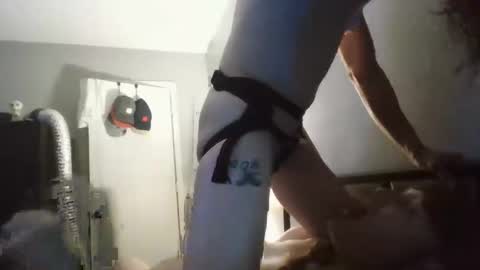 bemybrdnw online show from October 29, 9:33 am