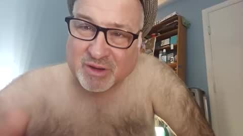 Bendavewill online show from April 15, 8:06 am