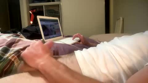 bendover4ne1 online show from December 6, 4:55 pm