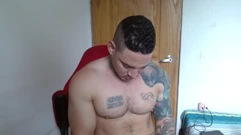 Snapshot of benjamin_isaac chatting on October 6, 2:02 pm benjamin_isaac online show from October 6, 2:02 pm