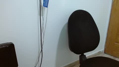 Snapshot of benjamin_isaac chatting on February 26, 9:20 pm benjamin_isaac online show from February 26, 9:20 pm