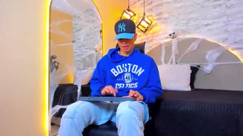 BENJAMIN online show from October 23, 10:17 am