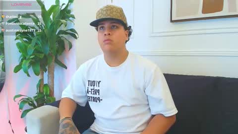 bennett_alejoo online show from October 26, 11:59 pm