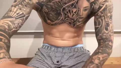 bennibrenttty online show from April 9, 9:37 am