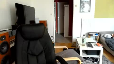 Ben online show from August 1, 1:45 pm