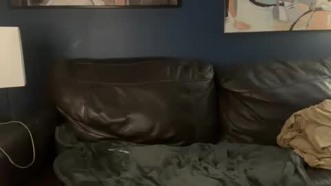 bentleyyjames007 online show from January 11, 7:28 am