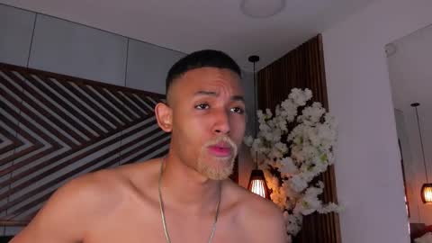 bento_fox online show from November 29, 4:53 am