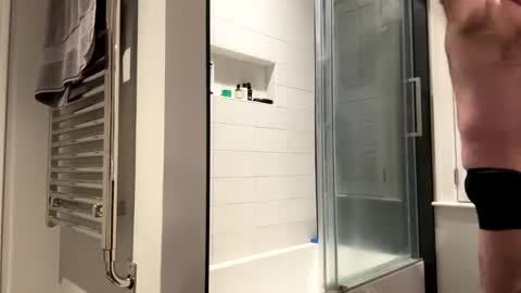 benz10001 online show from December 16, 4:19 am