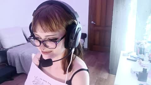 Lina online show from April 15, 3:04 pm