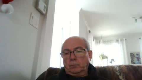 bernard1102 online show from November 19, 1:32 pm