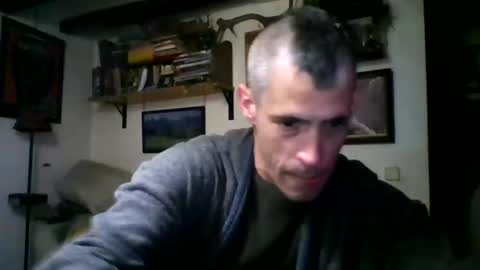 bernichaoss77 online show from December 31, 11:49 pm