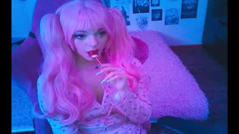 BerrieKitten online show from March 2, 7:20 pm