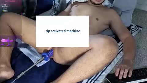 berriess_ online show from April 10, 12:10 pm