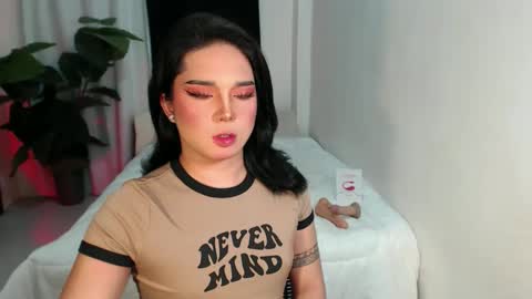 bestgirljulia online show from February 3, 9:13 am