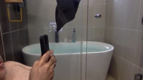 Virtual Gentleman online show from February 7, 2:20 pm