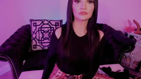 NatashaxoBangs online show from March 5, 2:45 pm