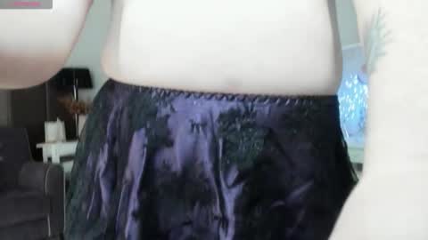 Mila Sweet online show from December 22, 4:30 am