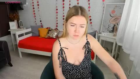 Mila Sweet online show from February 17, 4:55 am