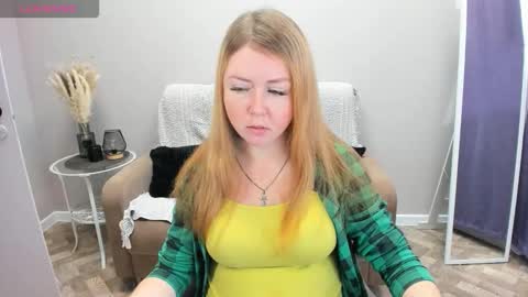 Mila Sweet online show from September 22, 4:49 am