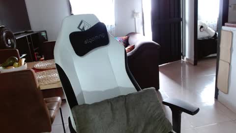 bibiana online show from February 3, 2:10 pm